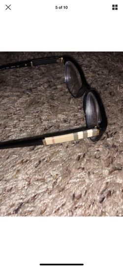 Burberry frame authentic