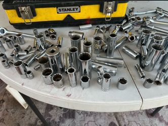 Stanley mechanic tool set