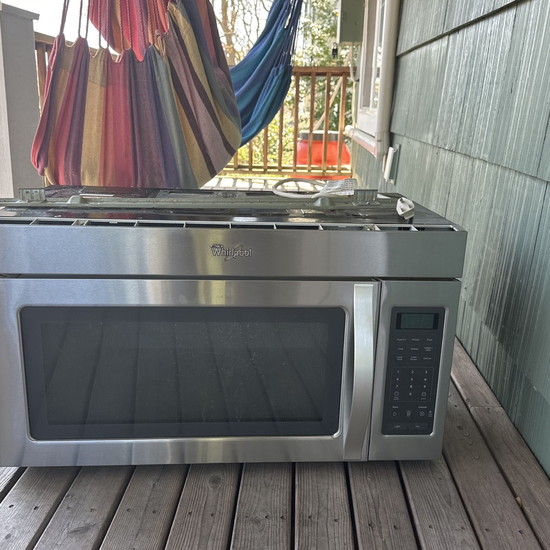 Free Whirlpool Over Range Microwave Must Pick Up In Oak Harbor Near Downtown