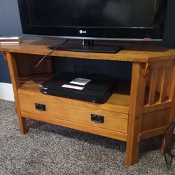Carson OAK TV Stand