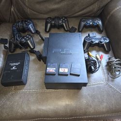 PS2 Bundle - 16 Games (God of War 2, FFX, MGS2, Devil May Cry) + 5 Controllers + Multitap
