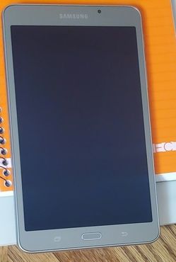 

Samsung Galaxy Tablet with Folding Case