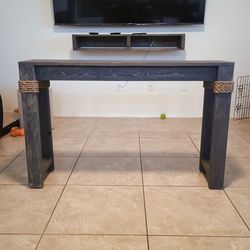 Hallway / Entry Table