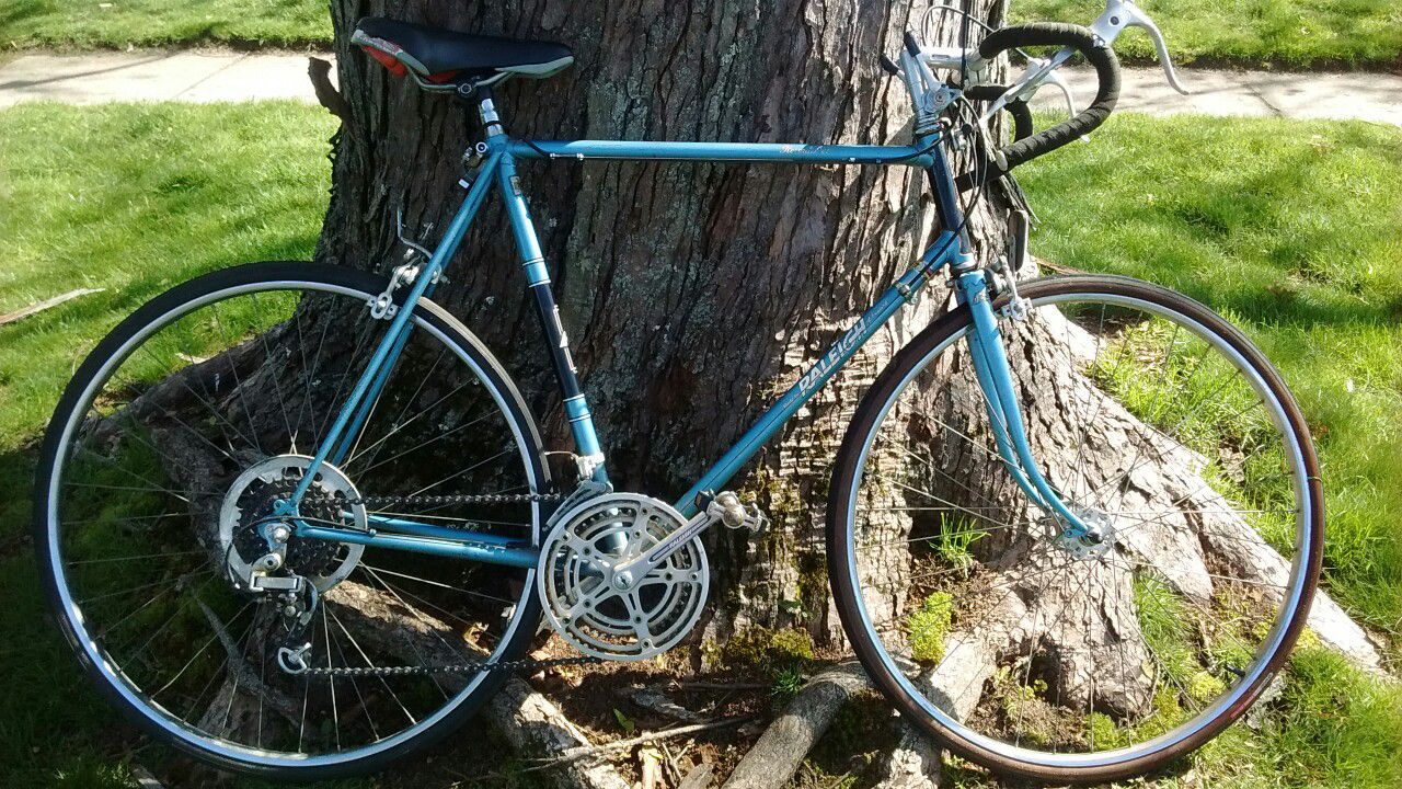 Vintage bike Raliegh Road bike XL bicycle