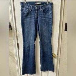 Levi's 513 blue bootcut jeans #bootcutjeans