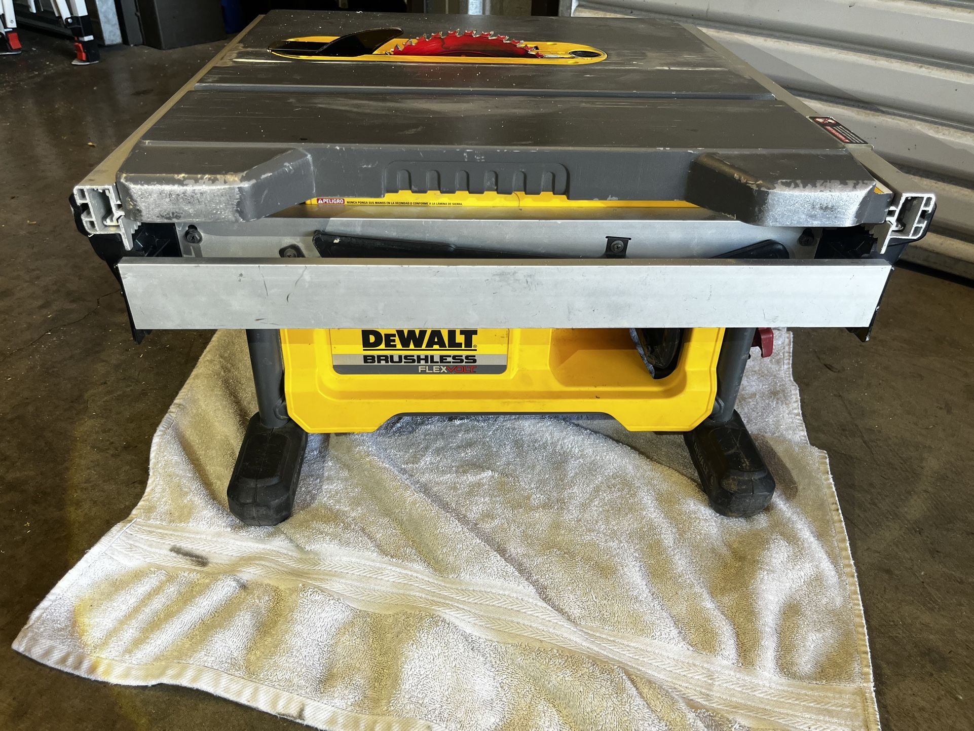 Dewalt Table Saw 60 V