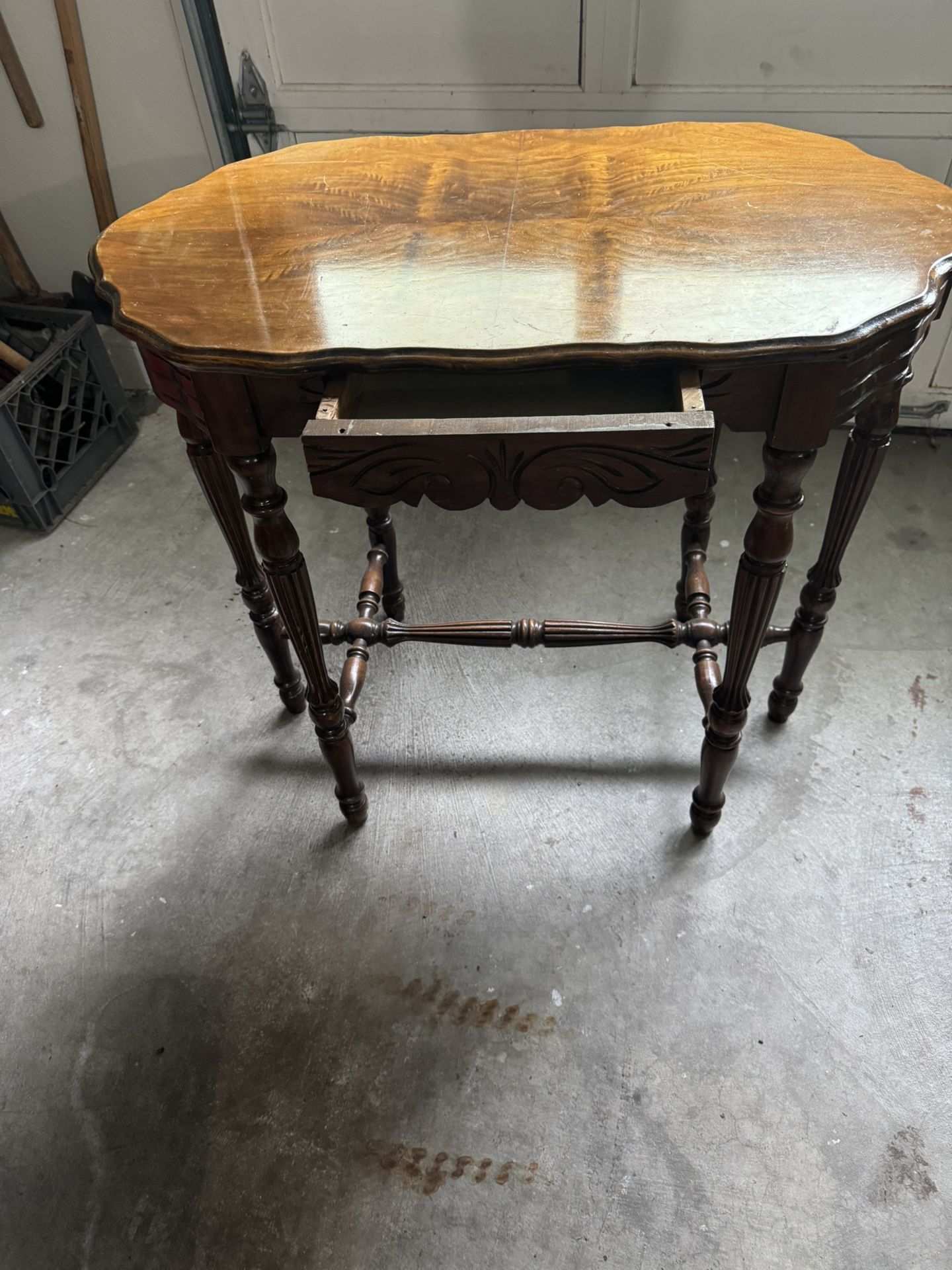 Antique 6-legged Table