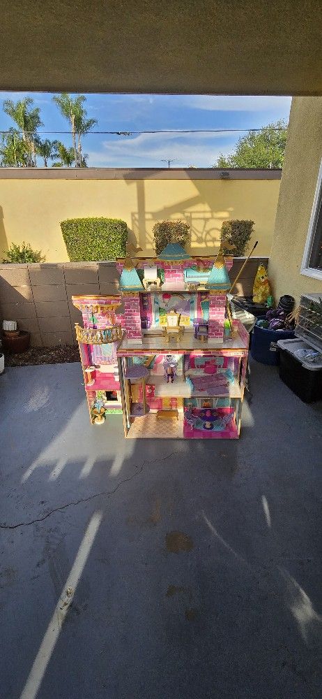 Doll House