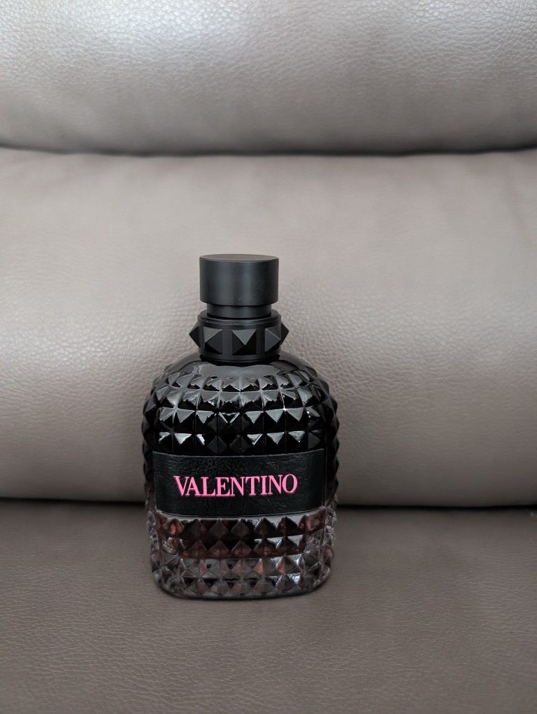 Valentino UOMO Born In Roma Intense EDP Spray 3.4 Oz / 100 Ml Perfume