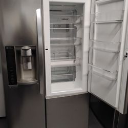 LG STAINLESS STEEL REFRIGERATOR 