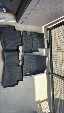 Hyundai Tucson floor mats - Weather Tech