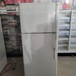GE Refrigerator