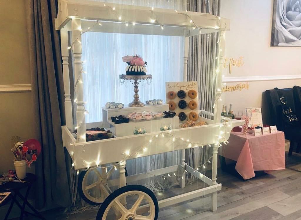 Candy cake or dessert cart for any event! BALLOONS NOT INCLUDED! WE DONT DO BALLOONS.