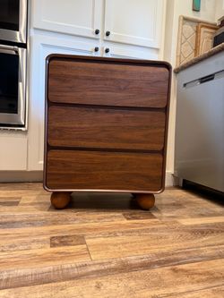 3-Drawer Nightstand with Ball Feet