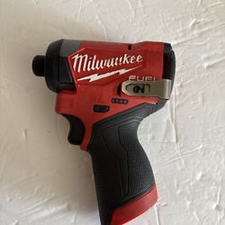 Milwaukee FUEL M12 Brushless 12V Impact Driver W7AH(contact info removed)0