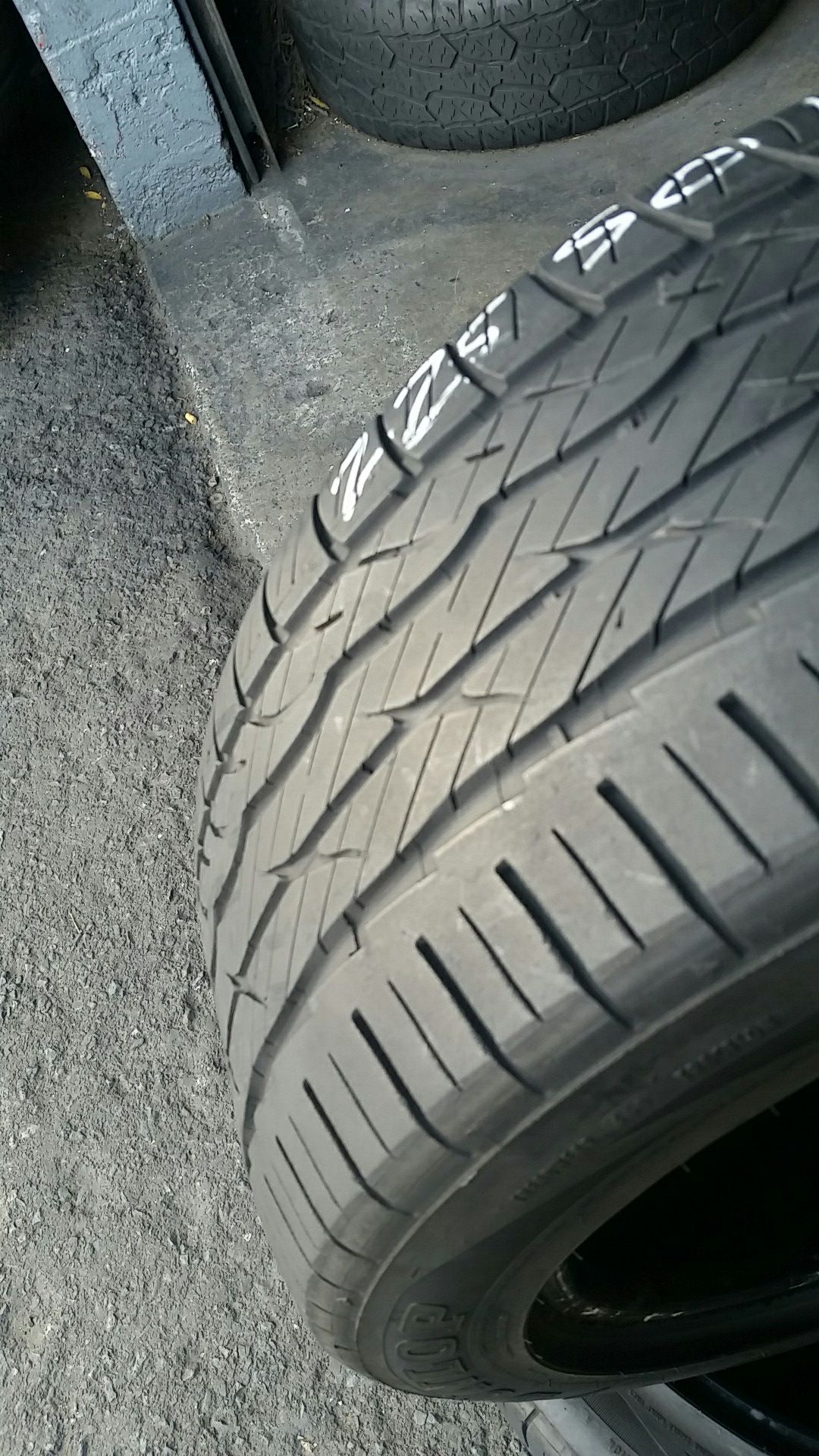 PAIR 225 50 17 DUNLOP SPORT SIGNATURE 94W