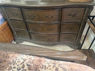 King size bed