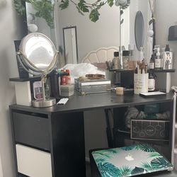 31.5'' Corner Makeup Vanity with Lighted Mirror