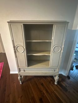 Free Cabinet Hutch