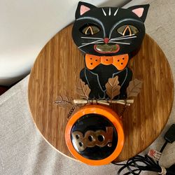 Vintage Metal Light-Up Halloween Black Cat Decor