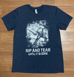 Doom Slayer “Rip and Tear” T-Shirt | Doom Eternal | Medium 