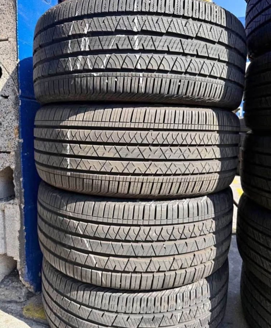 255 45 20 Continental Tires Con 80% De Vida Las 4tires🛻🚘🚘🚘