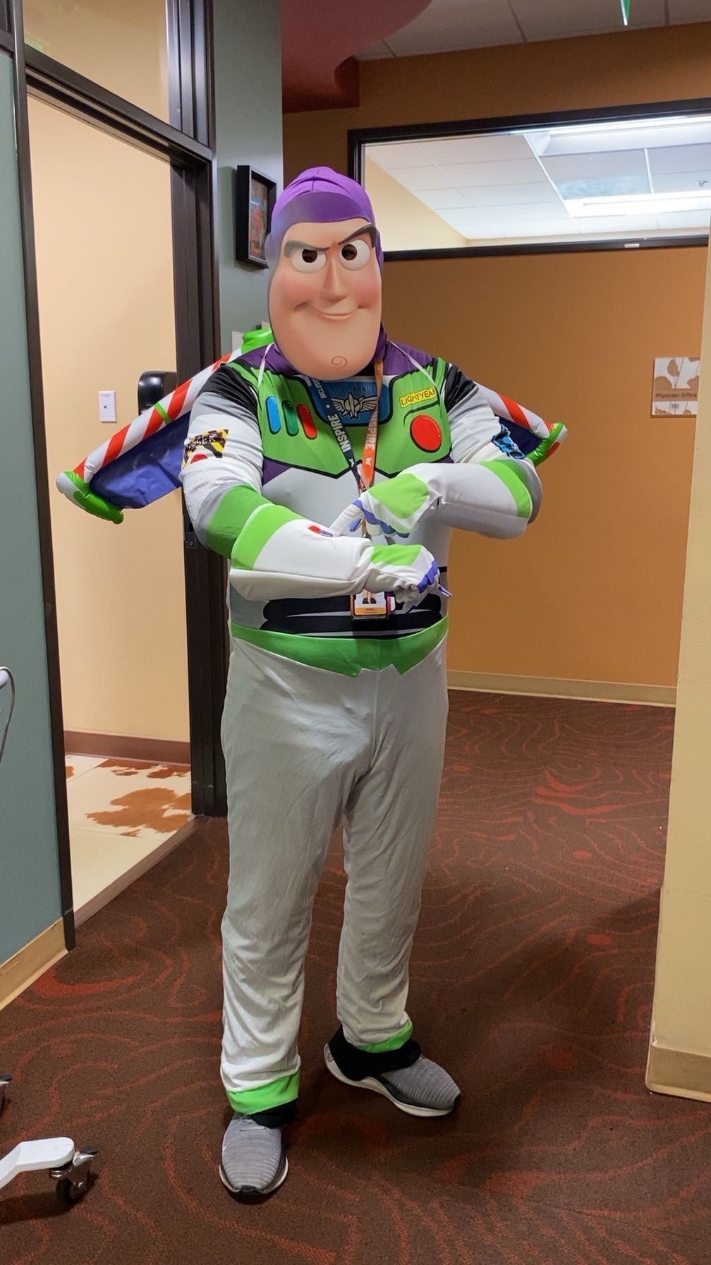Buzz Light Year Adult Costume XL 42-46