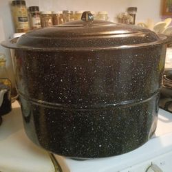  Speckled Black Huge Pot With Lid.