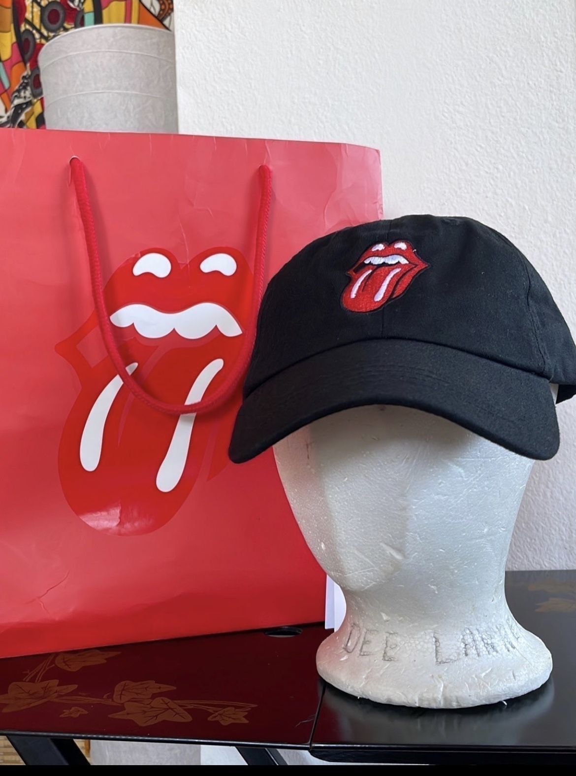 NWT* Authentic Rolling Stones Classic Logo Black Baseball Cap With Bag