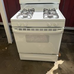 30"wx34"hx26"d white gas Stove 