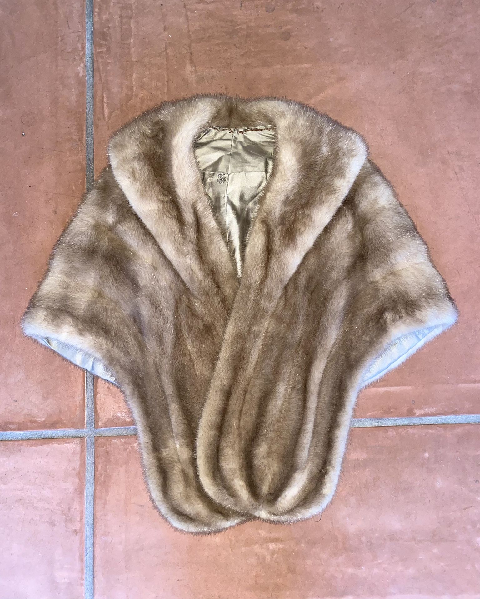 vintage light brown + cream fur stole/shawl with pockets ~ natural mink by emba autumn haze