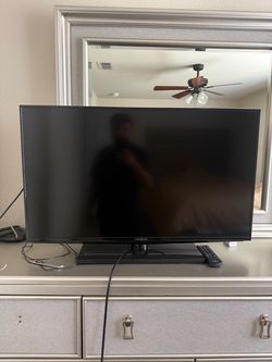 Insignia TV