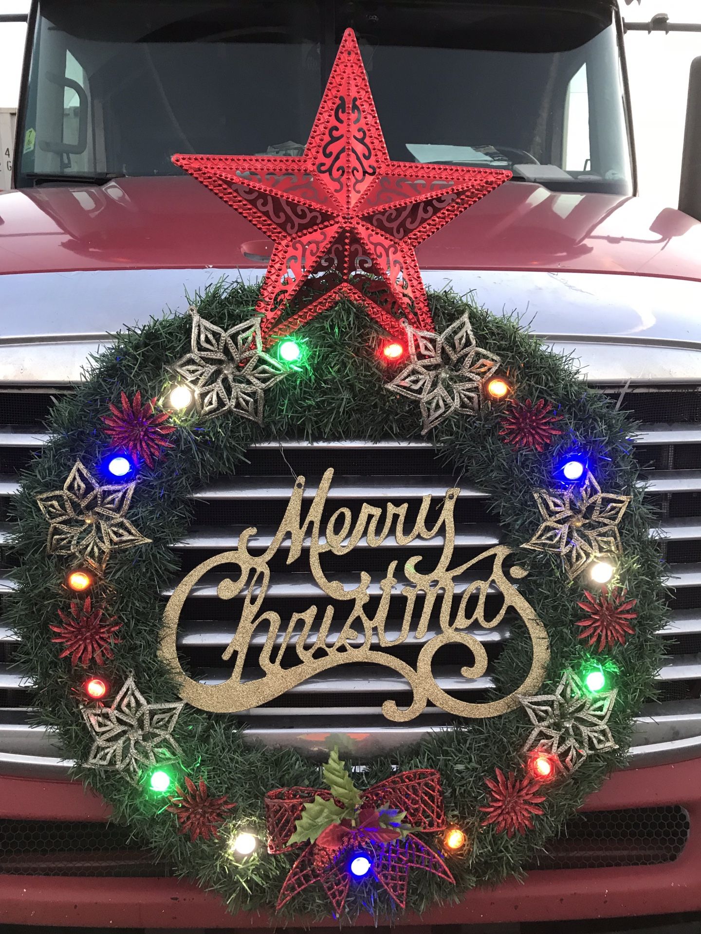 Semi Truck/RV/Bus light up Christmas wreath