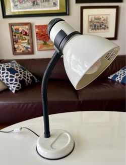 Vintage 1980s Flexible Gooseneck desk lamp