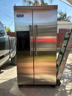 Viking Professional 36 inch refrigerator
