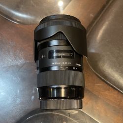 Sigma 18-35 F/1.8 Ef Lens (Perfect Condition)