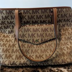Michael Kors Brown Handbag