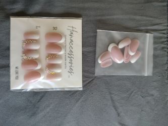 Hanaccessories Almond French Design Glue On Nails