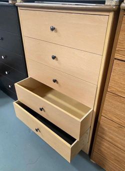 Five drawers dresser