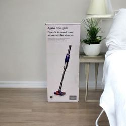 6451328 Dyson Omni Glide cordless vacuum with 3 accessories 