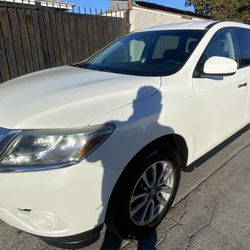 2015 Nissan Pathfinder