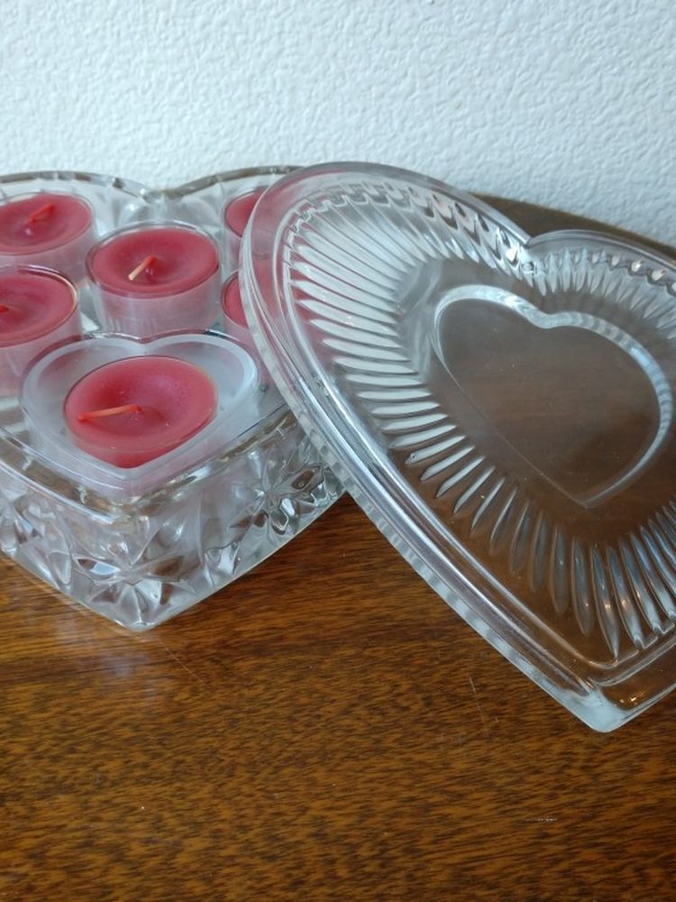 NIB- Partylite Valentine's Heart 2 Heart Tealight Glass Candle Holder w/ 6 Tealights P9511