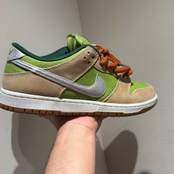 Nike dunk SB  size 10.5 ( no box)