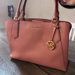 Michael kor Purse 