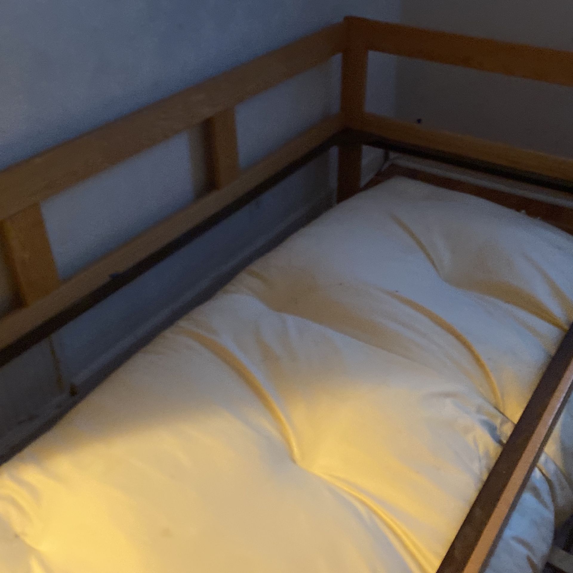 Wooden Twin To King Trundle Bed