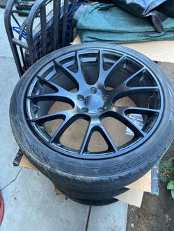 22 inch Hellcat Rims