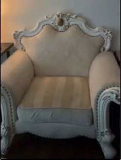 Ornate Baroque Style Accent Armchair