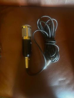 Condenser studio microphone