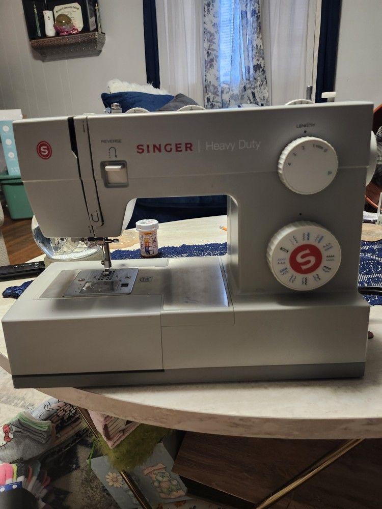 Singer Sewing Machine