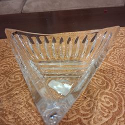 Twilight Mikasa Triangular Vintage Crystal 8" Bowl -